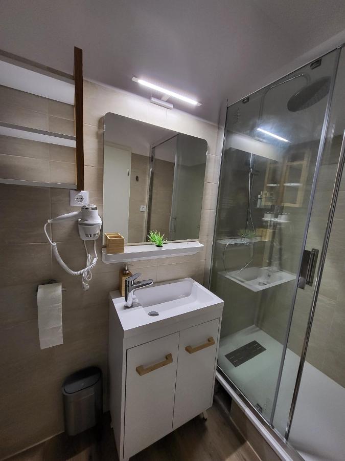 Cozy Old Town Apartments - Lipscani Bukarest Kültér fotó